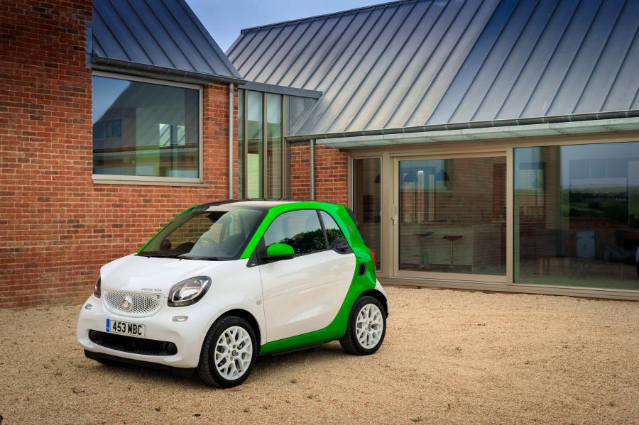  Smart ForTwo Prime Coupe Clectric Drive (C453) 2017 года  (UK) (фото 9 из 32)